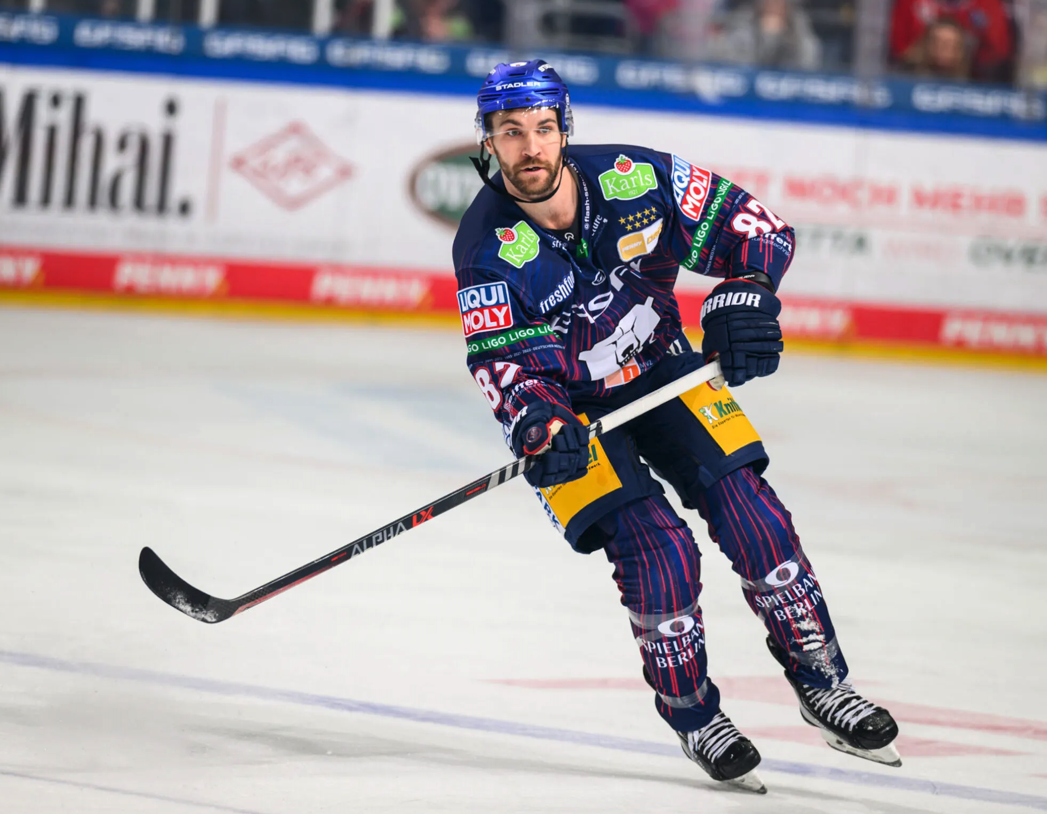 Kölner Haie Sign Alexandre Grenier: A New Addition to the PENNY DEL Team