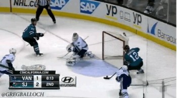 Patrick Marleau manque un but vide