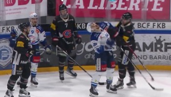 Ein spektakulärer Save von Louis Domingue gegen Patrick Kane