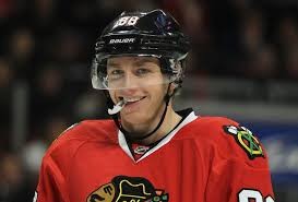 Patrick Kane  grimpe dans la liste des ailiers les plus productifs de NHL
