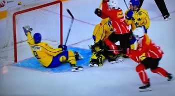 Un sauvetage assez fou sur la ligne prive Lorenzo Canonica d'un but certain