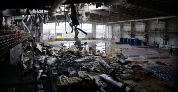 La patinoire du HC Donbass détruite par des missiles