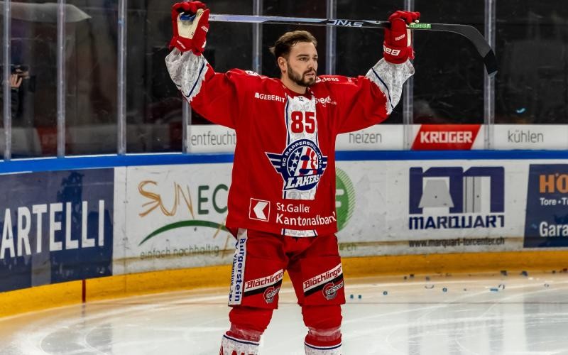 Sandro Forrer signe à Viège malgré un contrat encore valide aux Lakers