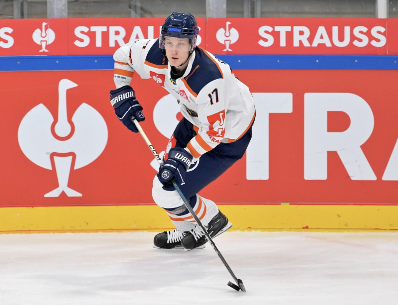 Gabriel Carlsson unterschreibt in Zug