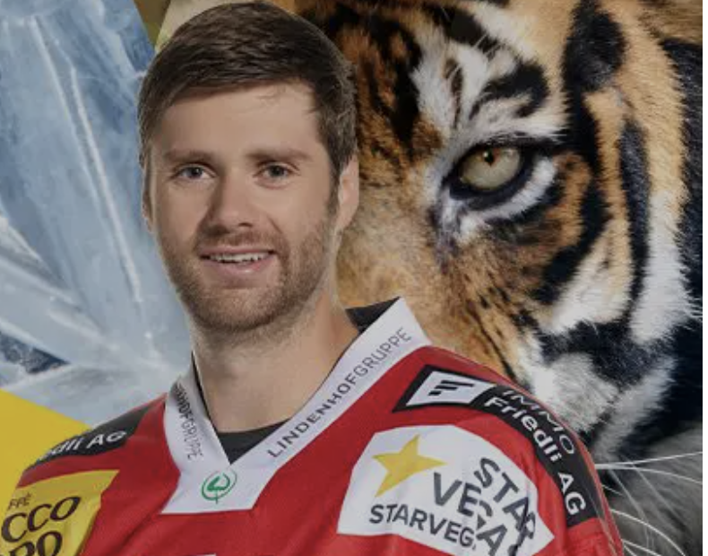 Claude-Curdin Paschoud signe à Langnau