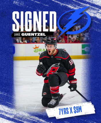 Le Lightning officialise le contrat de sept ans avec Jake Guentzel