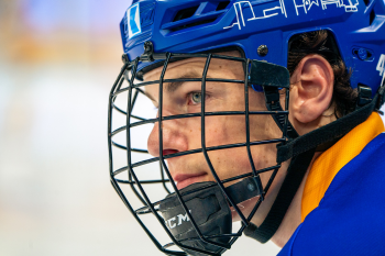 Zoug règle l'avenir à court terme de deux espoirs