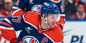 Connor McDavid atteint lui la barre des 80 points pour sa neuvième saison consécutive