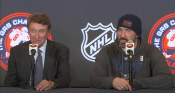 Alex Ovechkin égale Wayne Gretzky pour le record de buts en NHL