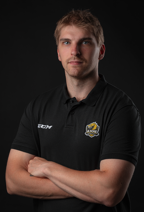 Julius Nättinen revient sur son expérience avec Ajoie et souhaite continuer à patiner en Suisse