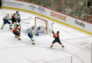 Petit arrêt miracle signé Jiri Patera