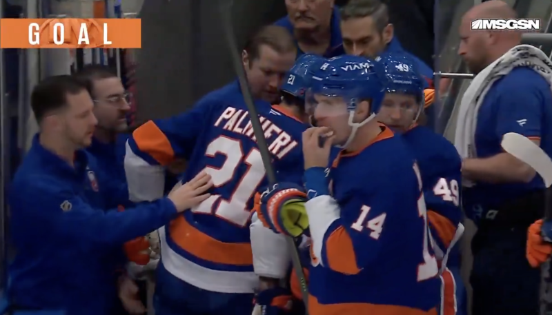 Ein Assist, während er verletzt in die Kabine zurückkehrte.