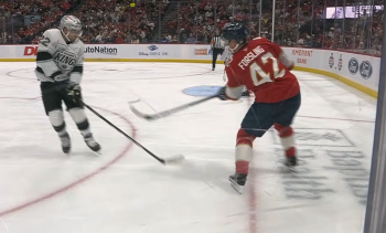 Kevin Fiala erzielt das unwahrscheinlichste Tor seiner Karriere